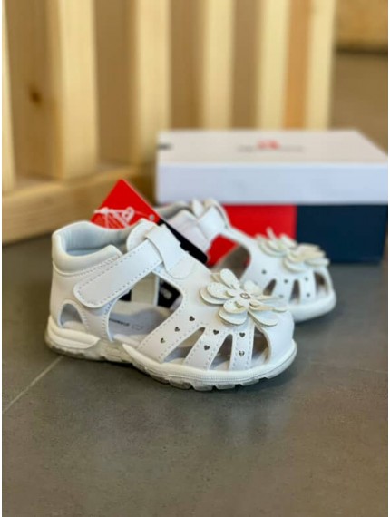 ДИТЯЧІ БОСОНІЖКИ APAWWA WHITE MODELLA