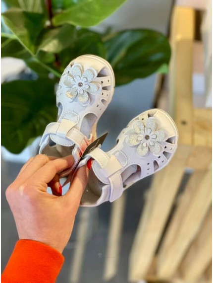 ДИТЯЧІ БОСОНІЖКИ APAWWA WHITE MODELLA ДИТЯЧІ БОСОНІЖКИ APAWWA WHITE MODELLA