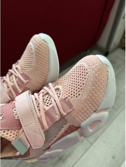 ДИТЯЧІ КРОСІВКИ BESSKY PINK DOLLY