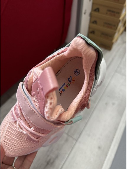 ДИТЯЧІ КРОСІВКИ BESSKY PINK DOLLY