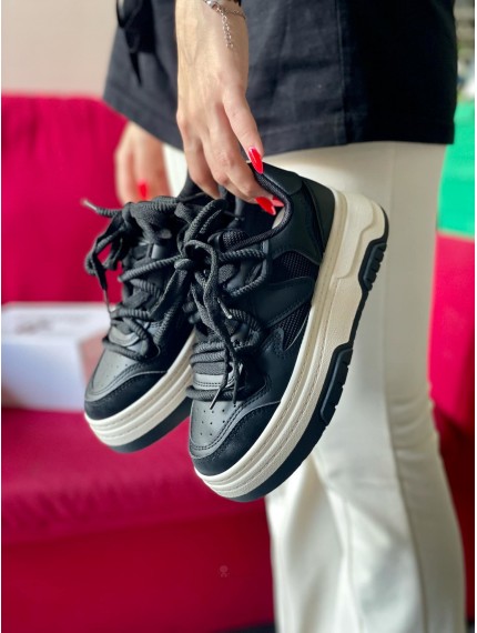 ДИТЯЧІ КРОСІВКИ BLACK BASHI ДИТЯЧІ КРОСІВКИ BLACK BASHI