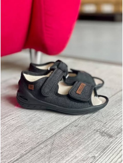 ДИТЯЧІ ТАПОЧКИ WALDI АDАM BLACK ДИТЯЧІ ТАПОЧКИ WALDI АDАM BLACK